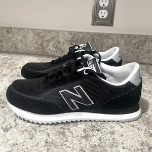 Black New Balance 501 Women’s 8.5
